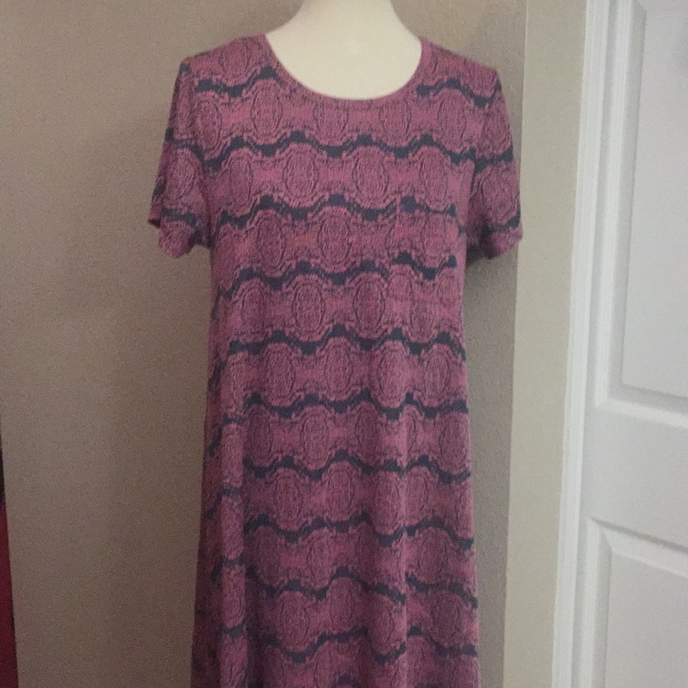 NWOT. Grey and Pink Jacquard Carly.